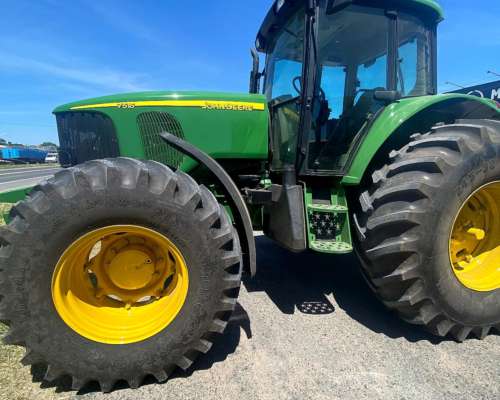 John Deere 7515 , Motor Hecho con 2.200 Hs