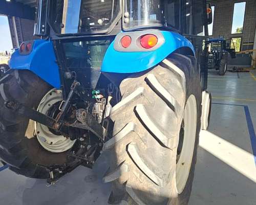 Tractor New Holland TD5.100 Traccion Simple 2014 6441 Horas