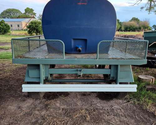 Tanque de Apoyo de 3500 Litros . año 2024.