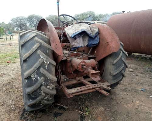 Tractor Hanomag R 60 Operativo en Marcha Mecanica Excelente,