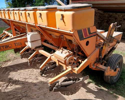 Sembradora Agrometal TX3 9/52 Fert. Linea