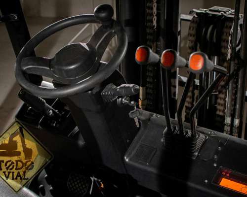 Autoelevador Xcmg FD35 3.500kg Dual T/T 4.5mt Todo Vial