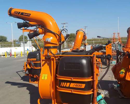 Pulverizadoras Tipo Cañon Jacto AJ 600 LH Export