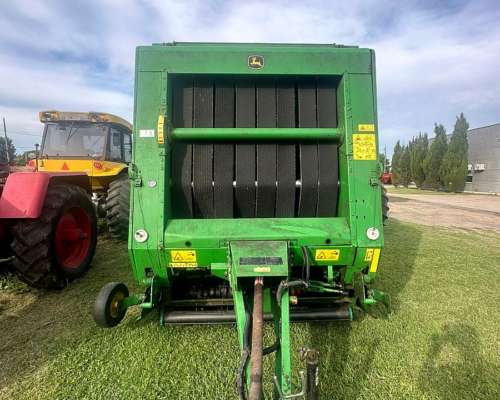 John Deere 568 Megawide