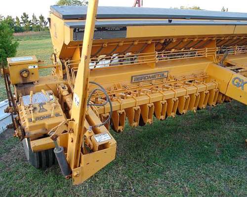 Tolvas y Kit Alfalferos Adaptables a Todas las Maquinas