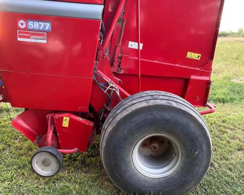 Rotoenfardadora Mainero 5877 Usada año 2022