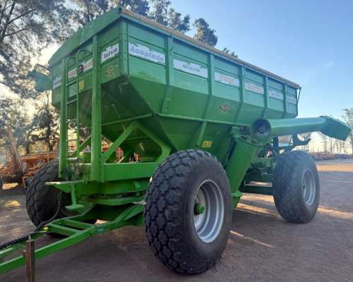 Comofra, Acoplado Tanque de 8,000 Lts