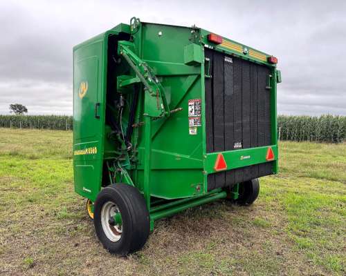 Rotoenfardadora Montecor M 8560 Usada