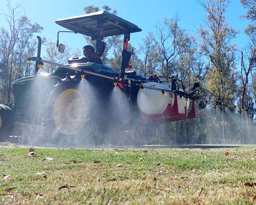 Pulverizador AM 210 Botalón 6,3 Metros 3 Puntos