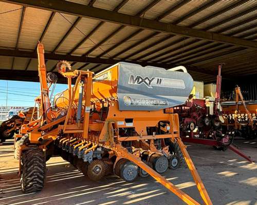 Agrometal MXY 37 a 17,5 , Monitor Plantium año 2013.