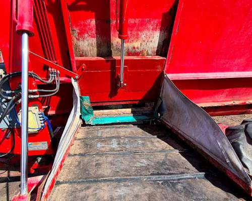 Mixer Ombu muy Bueno con Balanza 10 M 1 Eje.