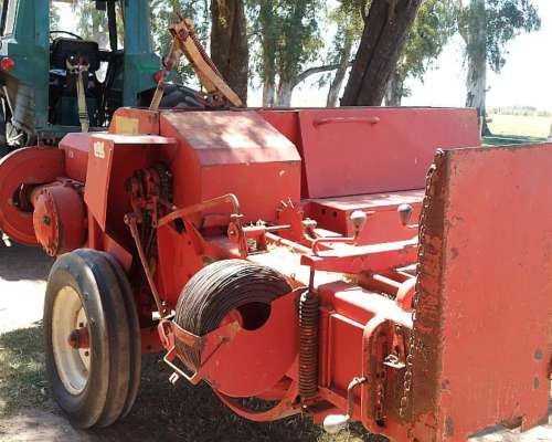 Enfardadora Mainero 5600