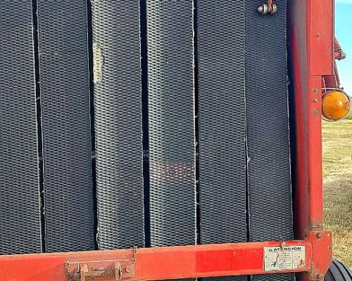 Rotoenfardadora Mainero 5880 año 2006