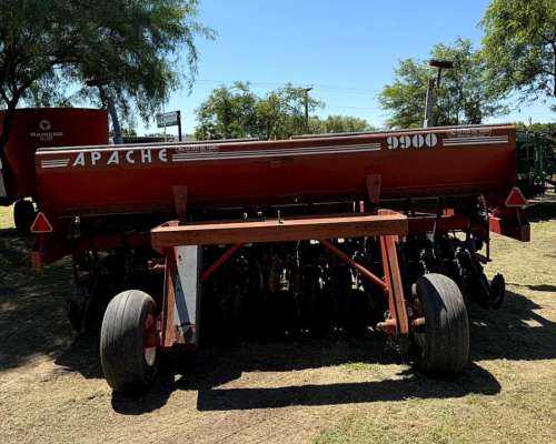 Sembradora Apache 9900 Usada Reparada.