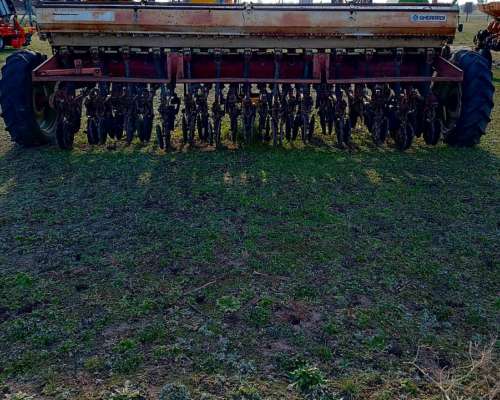 Sembradora Gherardi Mod. G-100 de 25 Líneas a 17,5