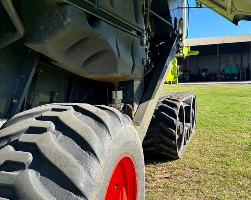 Claas Lexion 750 con Orugas y Doble Tracción- Impecable