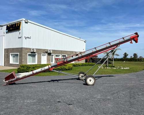 Chimango Famer de 9 X 200 con Motor a Explosión