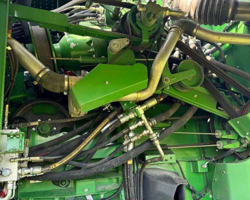 John Deere S680 (doble Tracción)