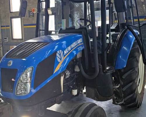 Tractor New Holland TD5.100 Traccion Simple 2014 6441 Horas