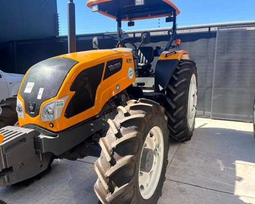 Valtra a 750 80 HP 4X4