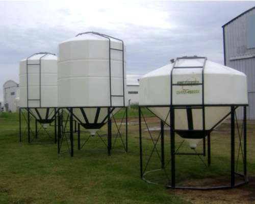 Silos Plásticos Rotor con Base Metálica