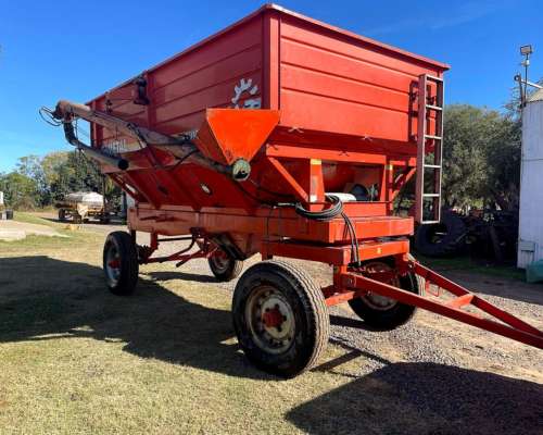 Tolva Gimetal 14 TN con Chimango