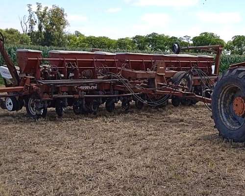 Sembradoras Apache de 9 y 13 Surcos