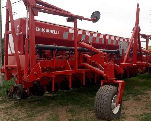 Sembradora Crucianelli Gringa 1452. muy Buen Estado.