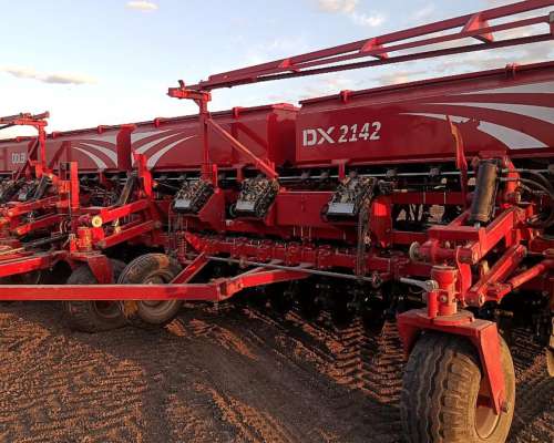 Sembradora Dolbi 59 Surcos a 19 y 30 Surcos a 38 Neumática C