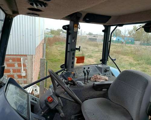 Tractor New Holland TM125 año 2001