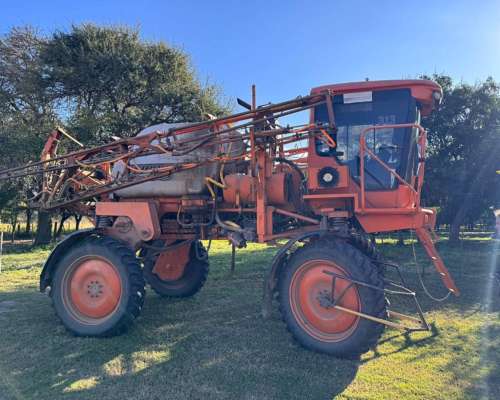 Pulverizadora Jacto Uniport 2500