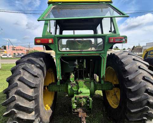 Tractor John Deere 3530