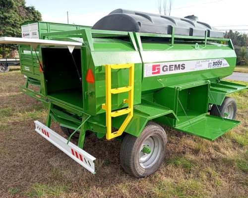 Acoplado Tanque de 3000 Lts Combinada