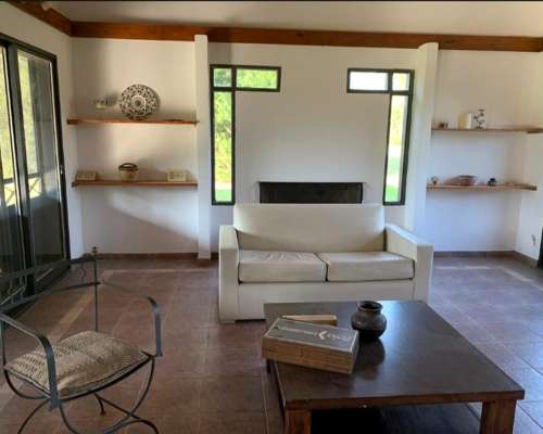 Importante Casa de Campo a Min. de la Plata