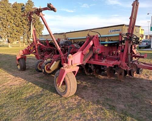 Sembradora Gherardi G230 26 a 21 con Alfalfero