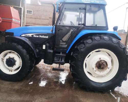Tractor New Holland TM135