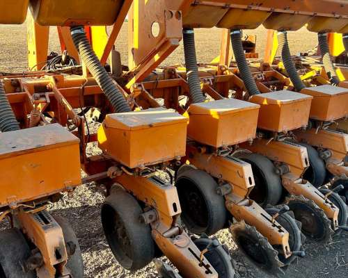 Sembradora Agrometal TX2 18 a 52