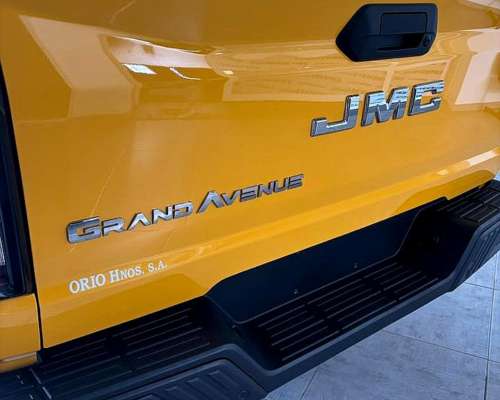 Jmc Grand Avenue 2.3 242hp Nafta A/T 4X2 GL 0km MY2026