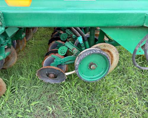 Sembradora Pierobon de Fino MD de 36/21