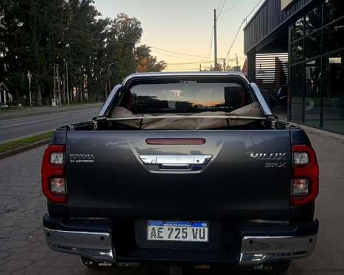 Camioneta Toyota Hilux SRX 2.8 - 2021