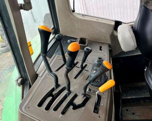 John Deere 6130j, 2013. 130 HP. D.t. 3 Puntos, 5.000 HS.