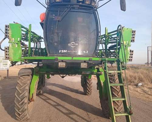 Fertilizadora Metalfor Multiple 3200, 4.500 Hs Motor