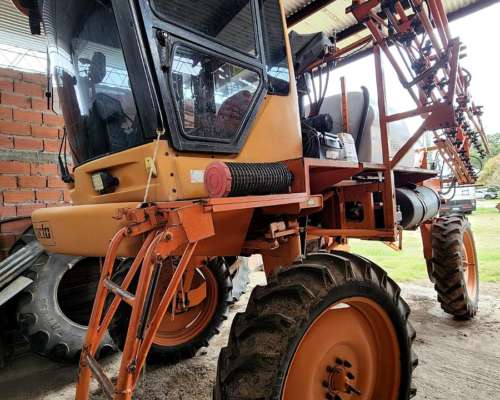 Pulverizadora Jacto Uniport 2000 Lts