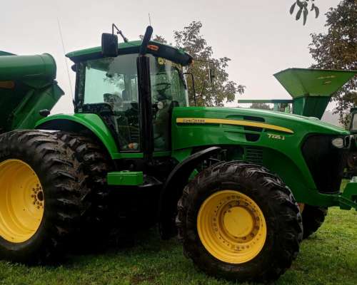 John Deere 7225j, con Duales con Piloto