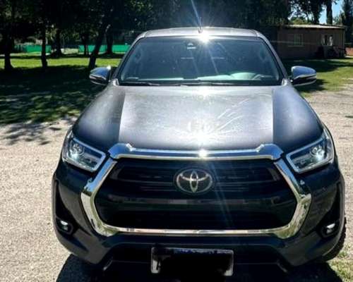 Toyota Hilux 2.8 TDI CD 4X4 SRX AT6 204cv 2021 U$32.999 R/M