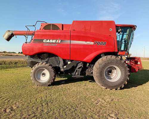 Case IH Axial Flow 7088 - año 2010