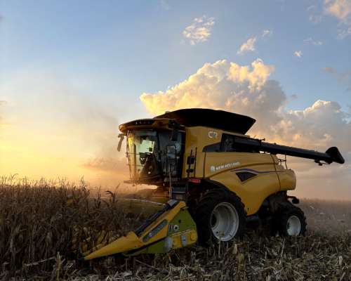 Cosechadora New Holland CR7 - Línea Nueva