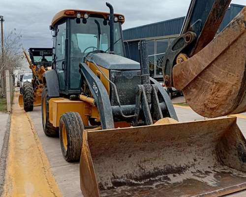 Retroexcavadora John Deere 310l. año 2021 . 4X2