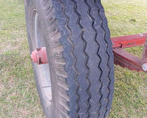 Tolva de Semilla y Fertilizante 14ton