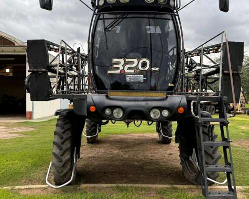 Metalfor 3200 año 2010. Motor Deutz 6 Turbo. 140hp